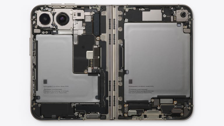 Apple iPhone Duo, internal back view